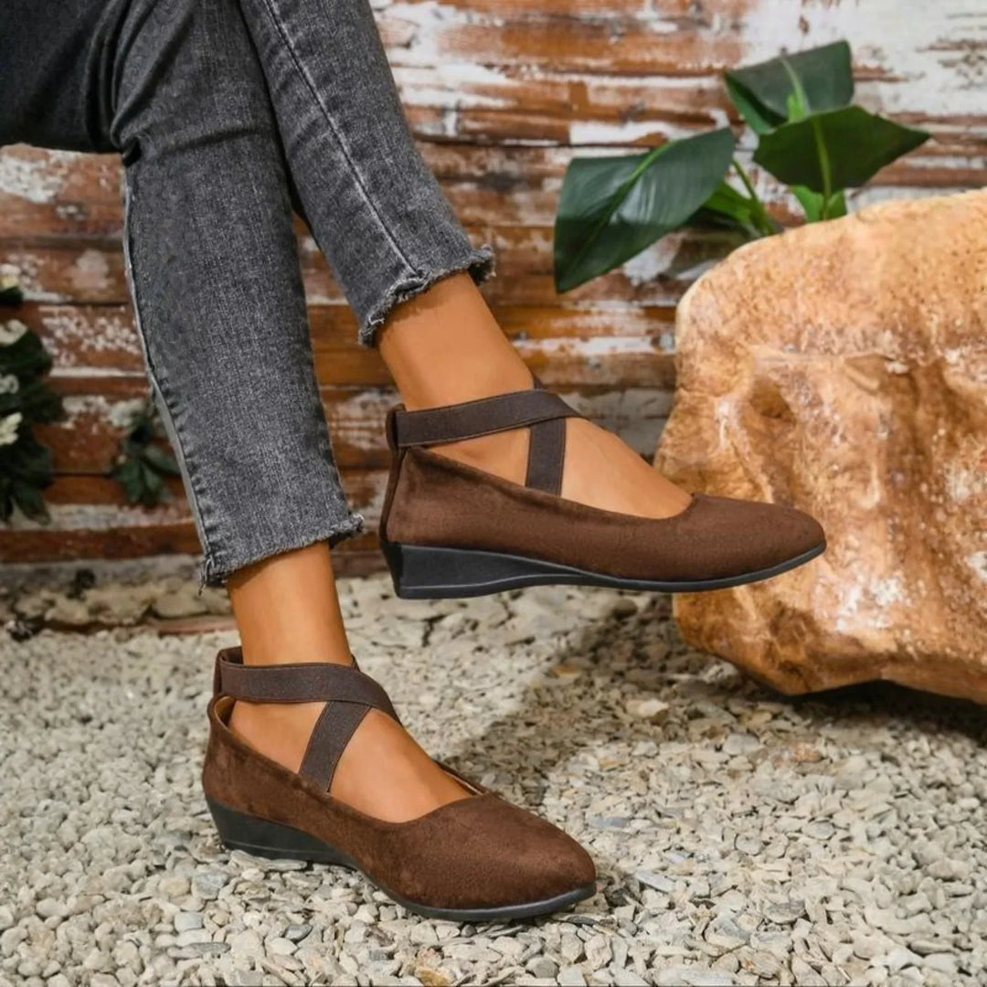 Calerinne | Closed Wedge Orthopedic Shoes